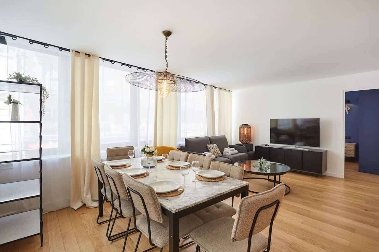 Sublime 3 bedrooms flat center of Paris Montmartre 1