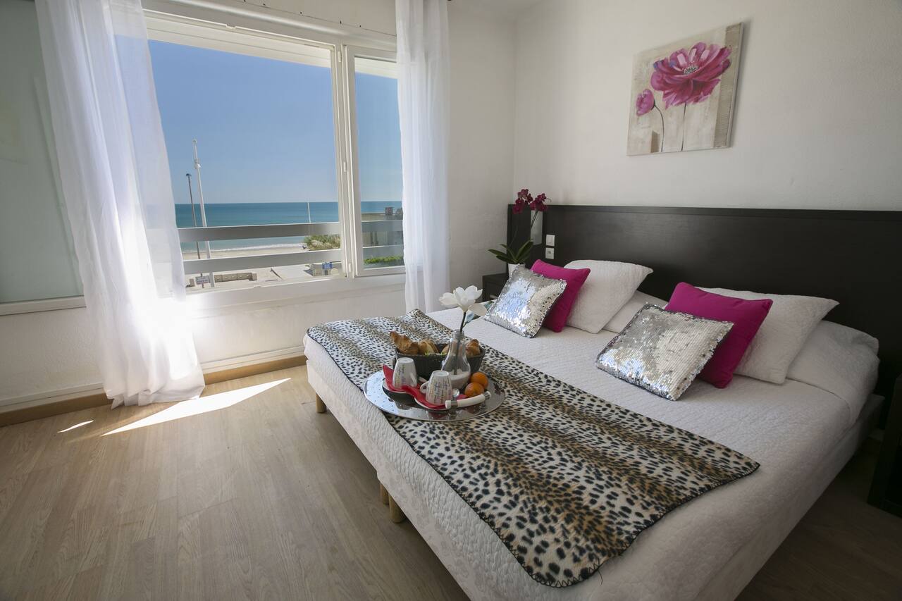 Superior Room Seaview 1
