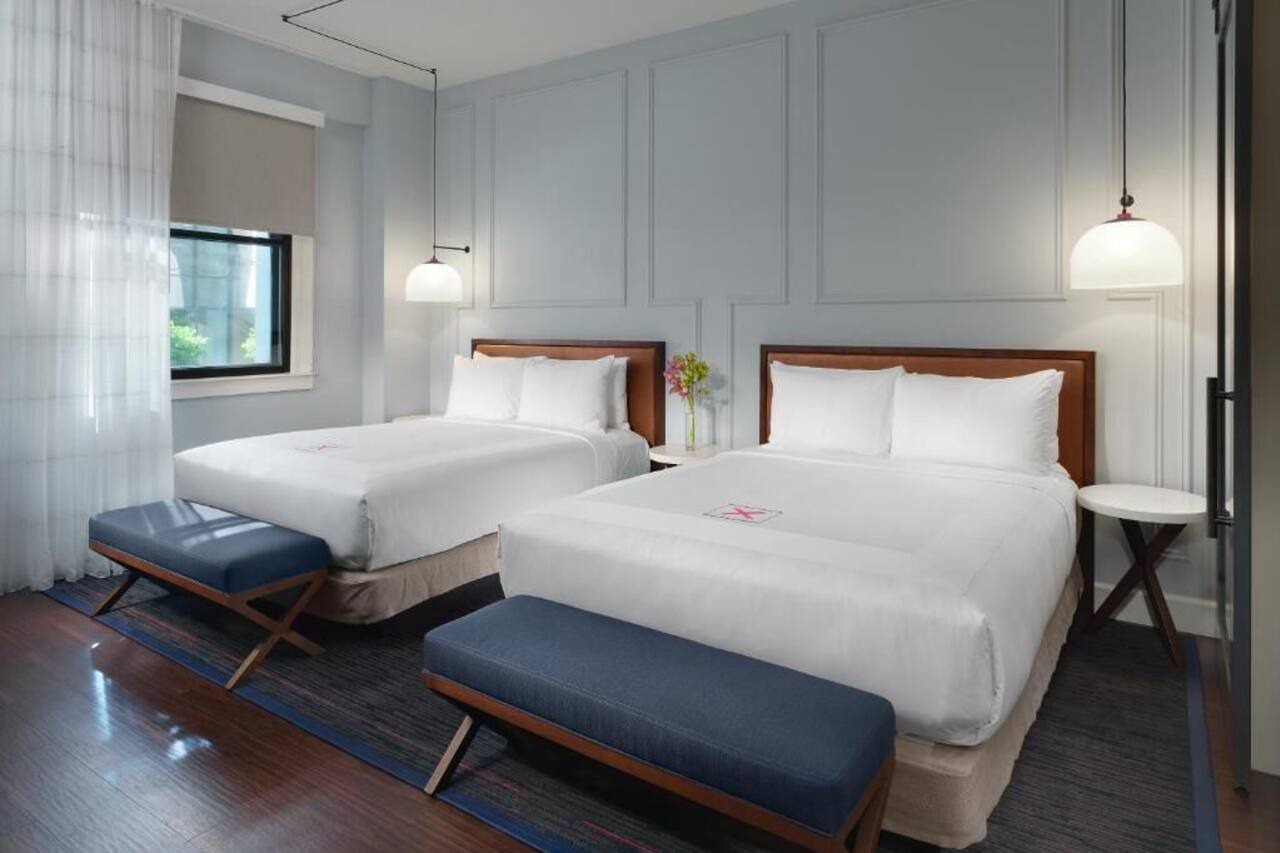 Tech, Comfort, Style: Experience SF's Best at Axiom Hotel | 2 units 1