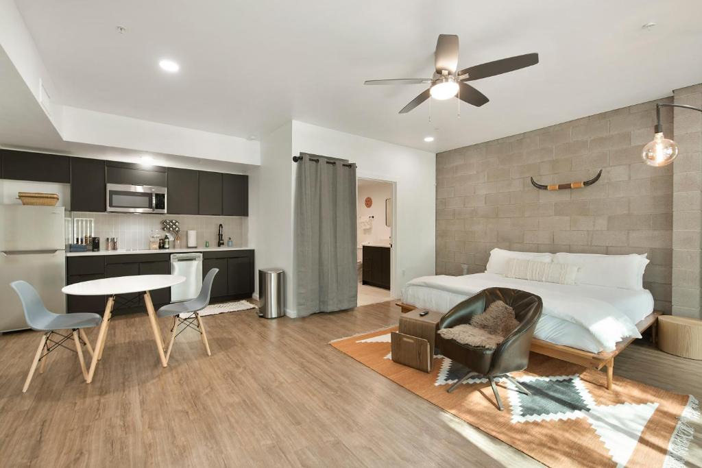 Tempe Lofty Studios 1