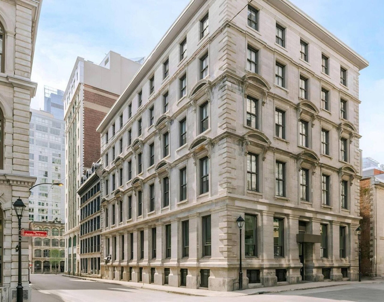 The Alexander Hotel - Old Montreal 1