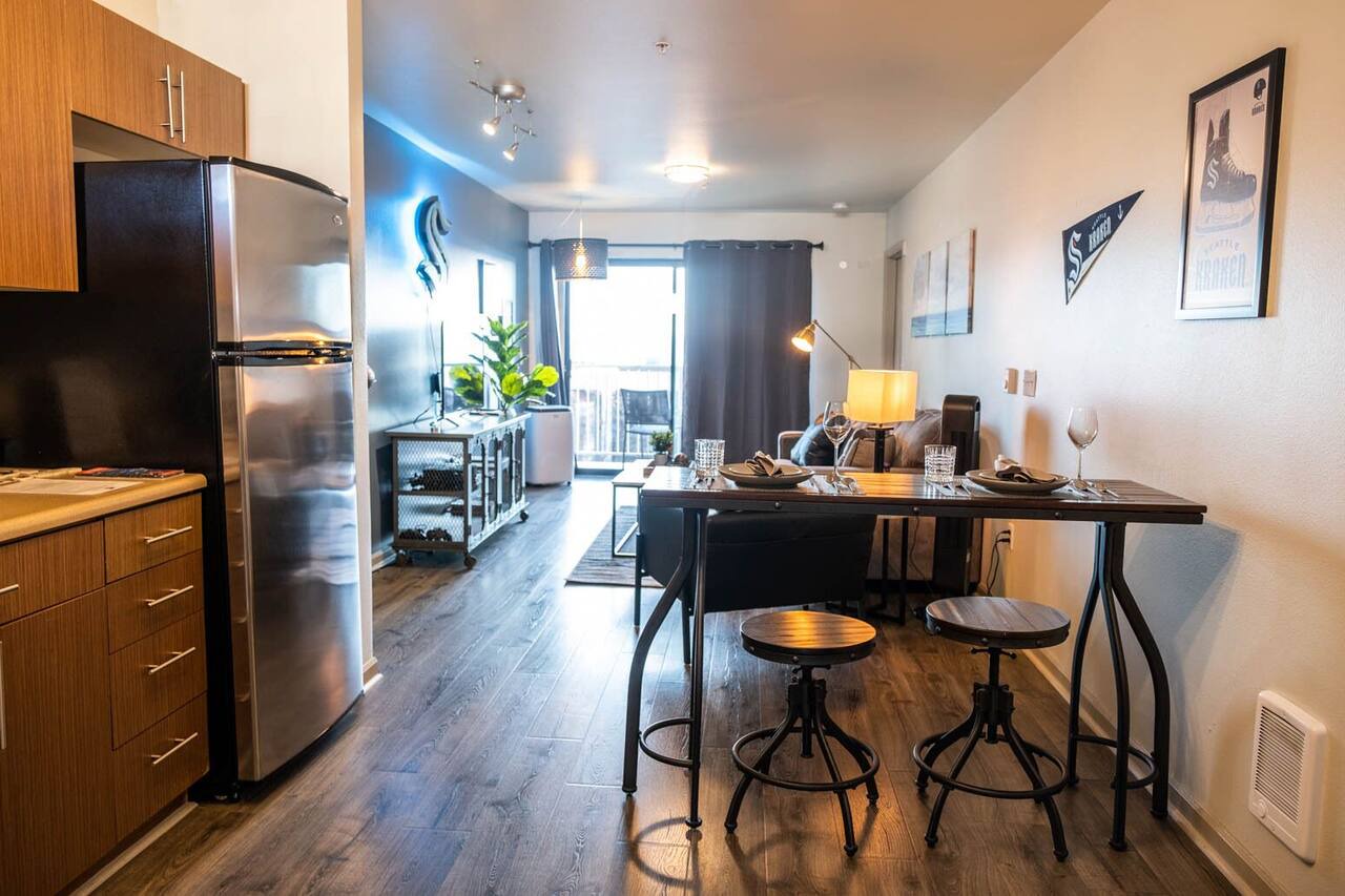 The Arena in Lower Queen Anne | 29 Nights 1