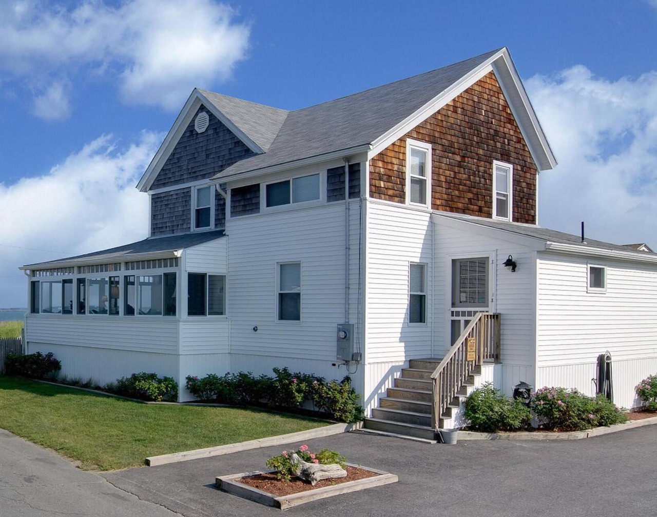 The Boathouse Cottage is a beachfront family retreat 1