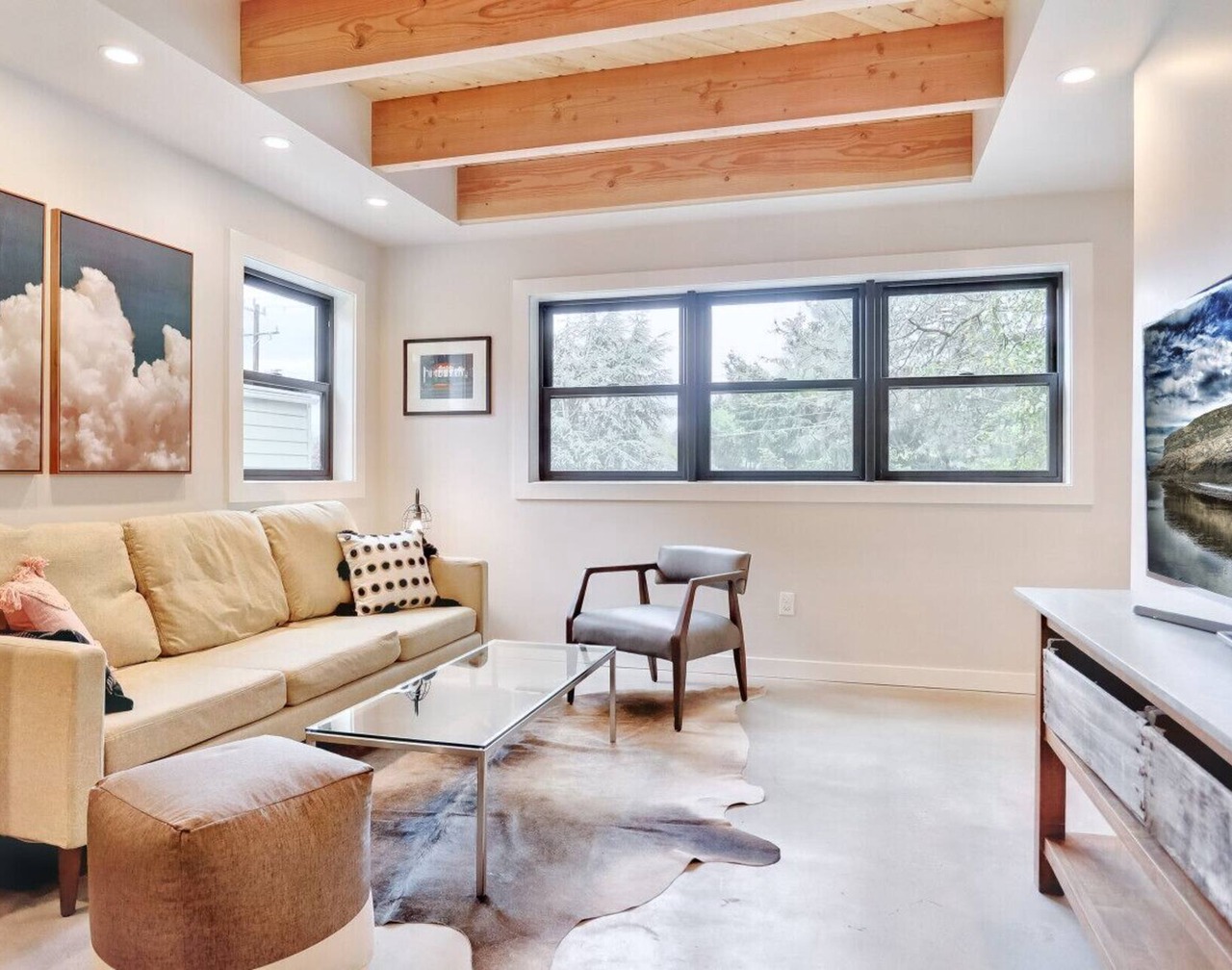 The Hygge Haven | Sleeps 4 | Convenient Location 1