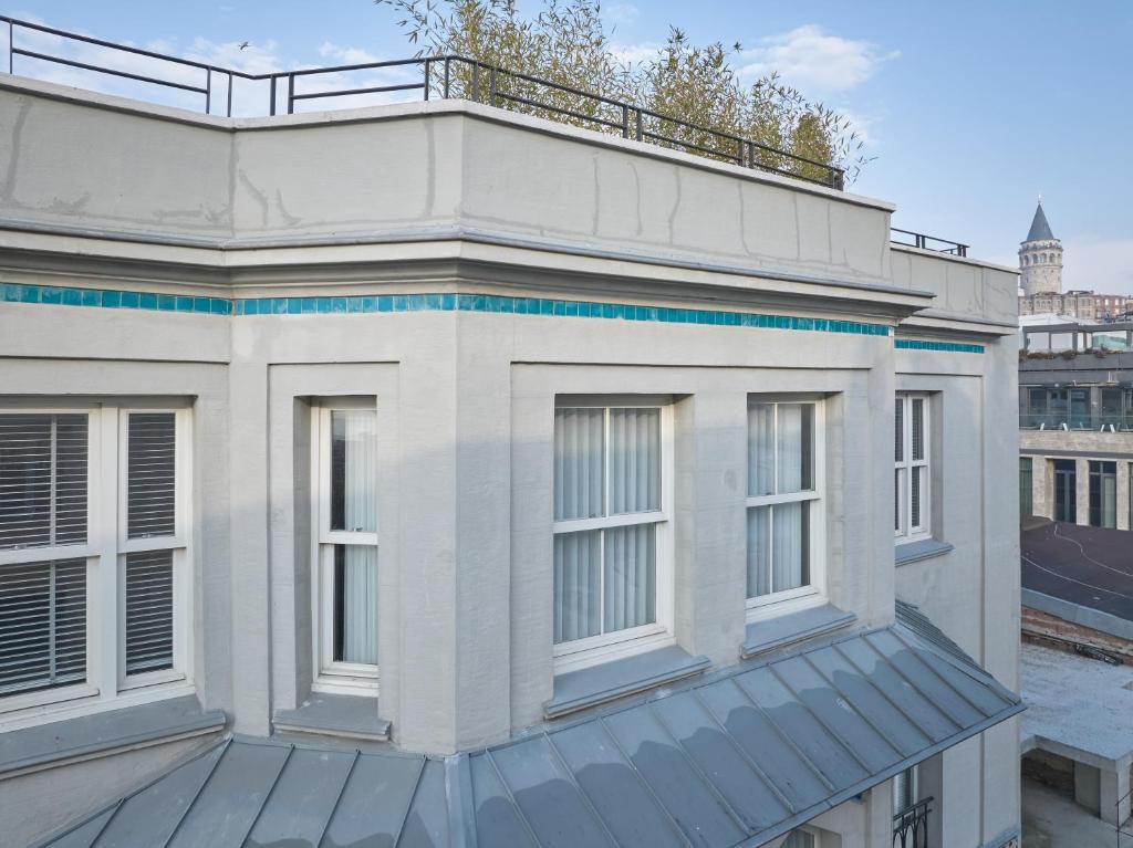 The Muradiye Luxury Residences with Bosphorus and Galata Tower View Terrace 1