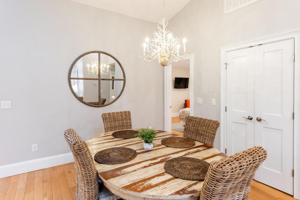 The Newport Lofts - 359 Thames Street 1