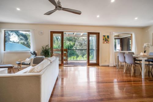 The Panoramic Tree View Home in Melbourne City 1