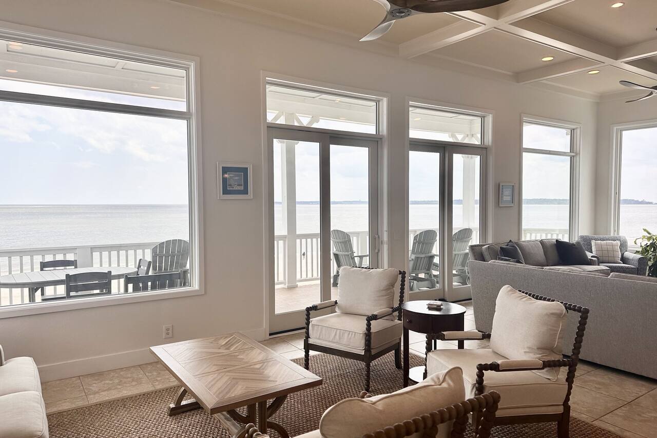 The Penthouse at High Tide - Best Views Right on the Beach - Great for Families! 1