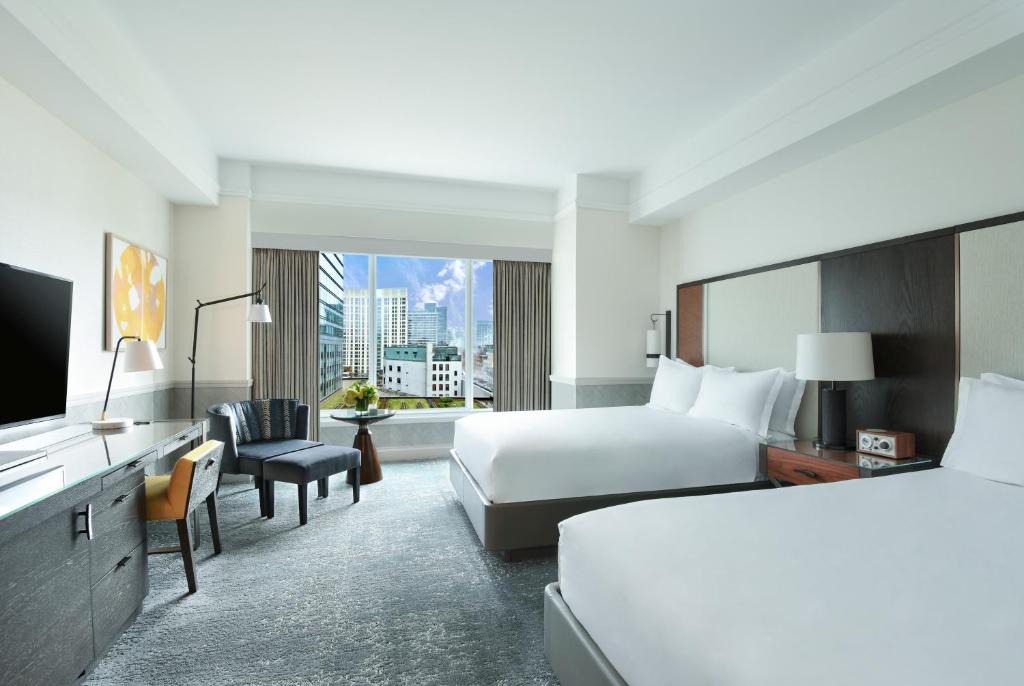 The Ritz-Carlton, Boston 1