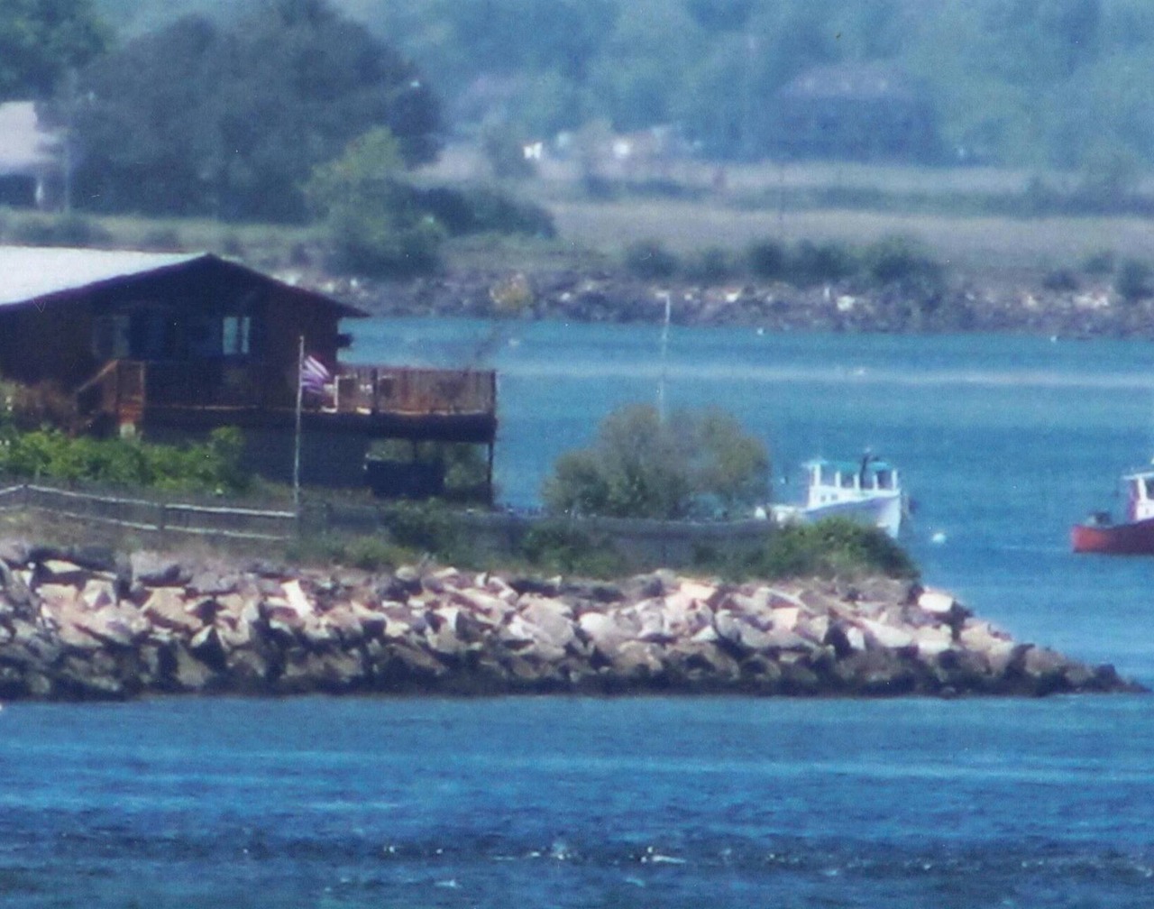 The Waterfront Deckhouse-Pine Point Beach Waterfront Property 1