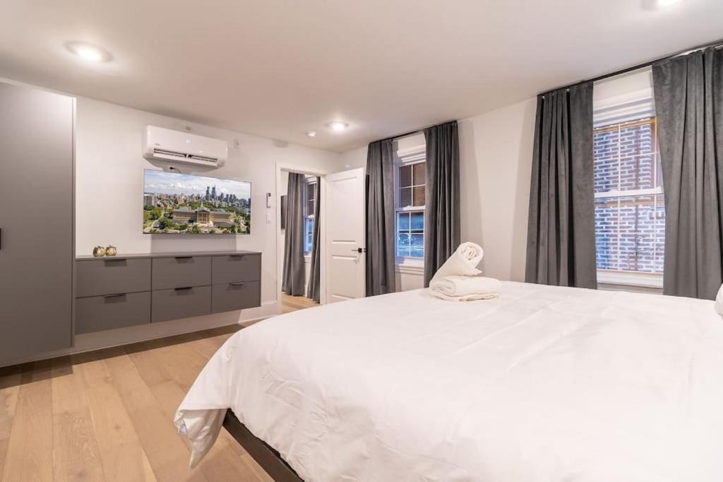 Thena Hotel - Spacious 1 BDRM 1