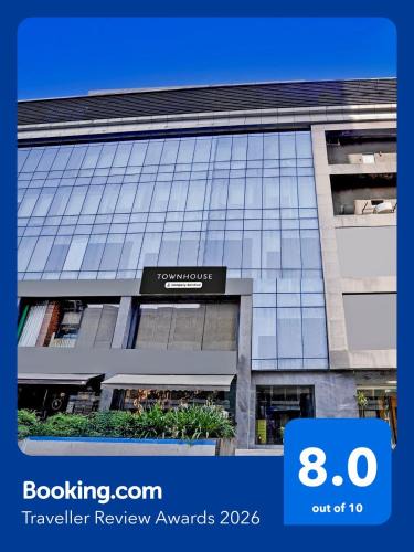 Townhouse PBG Mall Vashi 1