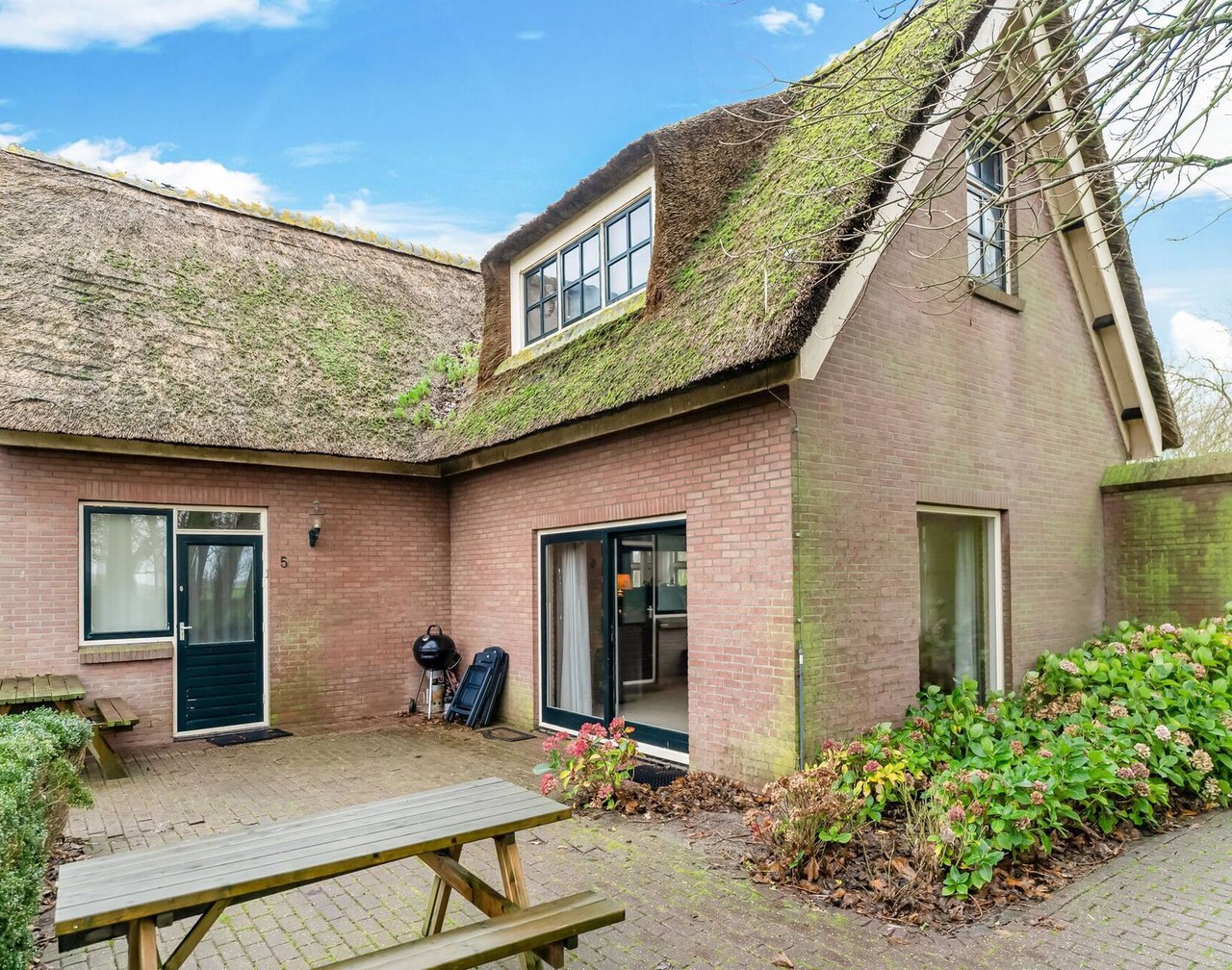 Tranquil Apartment in Sint Maartensbrug 1
