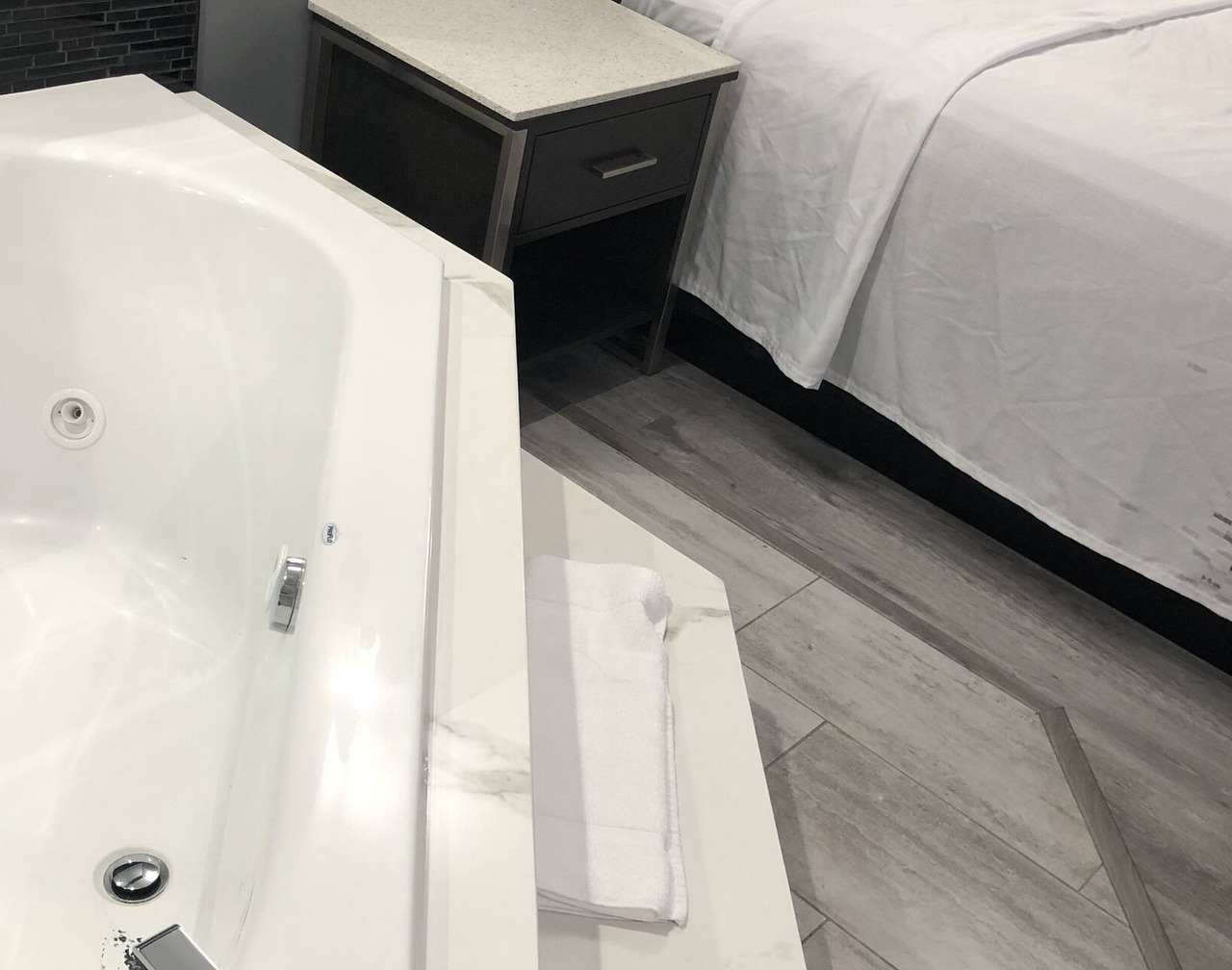 Travelodge Inn & Suites by Wyndham West Covina 1