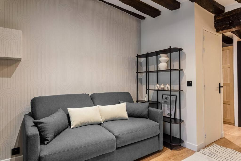 Typical Parisian Apartment in Le Marais#4 pers 1