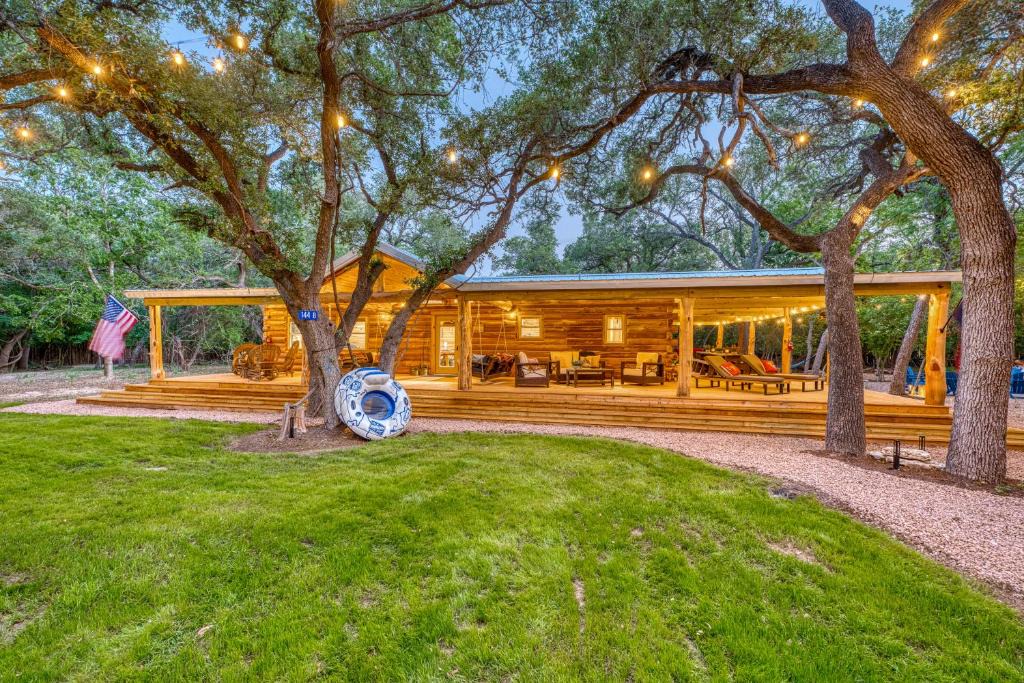 Ultimate Riverfront Retreat! Blanco Family Cabin 1