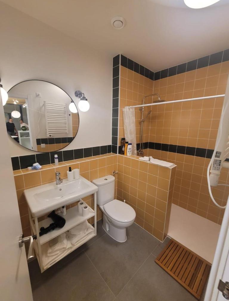 Urban Elegance, New, Stylish, Convenient, and WOW 1