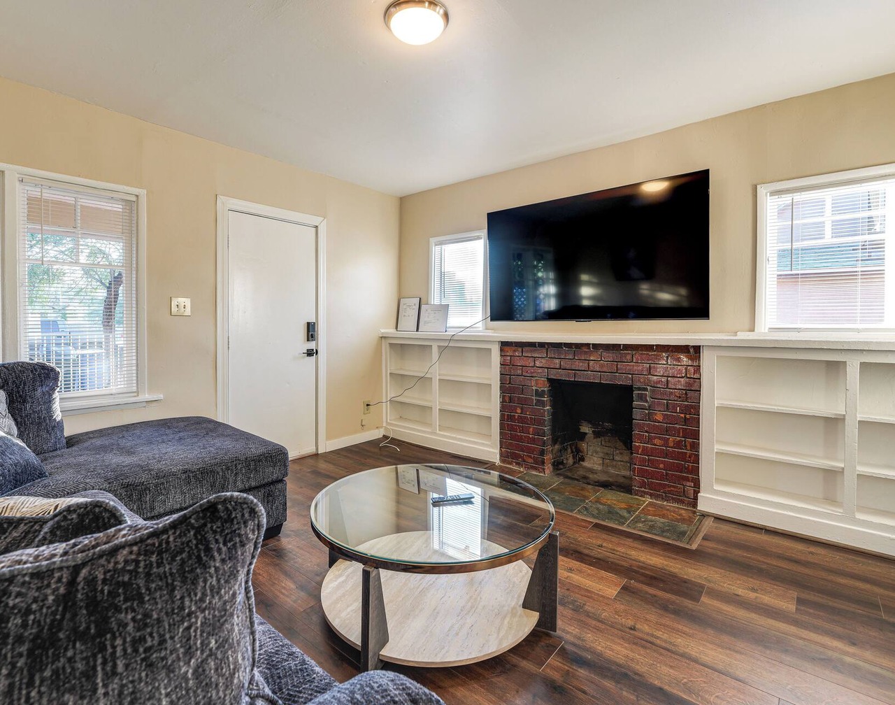 Walkable Phoenix 2-Unit Hub Near Chase Field! 1