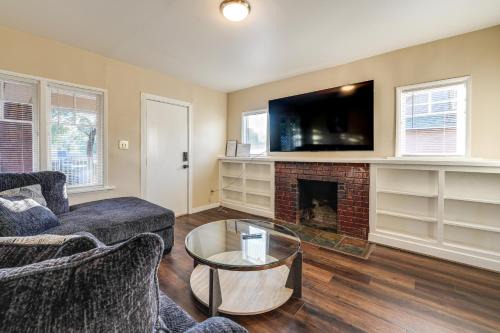 Walkable Phoenix 2-Unit Hub Near Chase Field! 1
