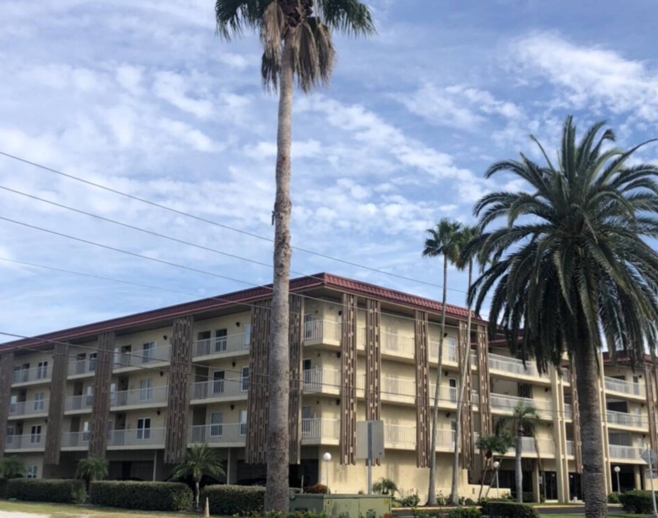 Waterfront Florida Condo. 3 to 6 month rental. 1