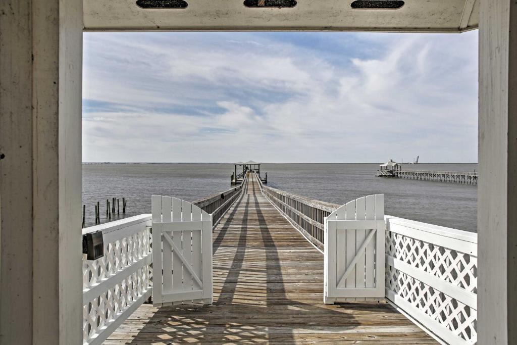 Waterfront Home with Dock - 31 Mi to Downtown NOLA! 1