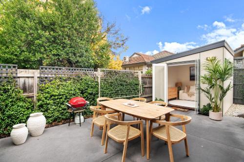 Wellness Escape- 1 Bed Home with Studio & Sauna 1