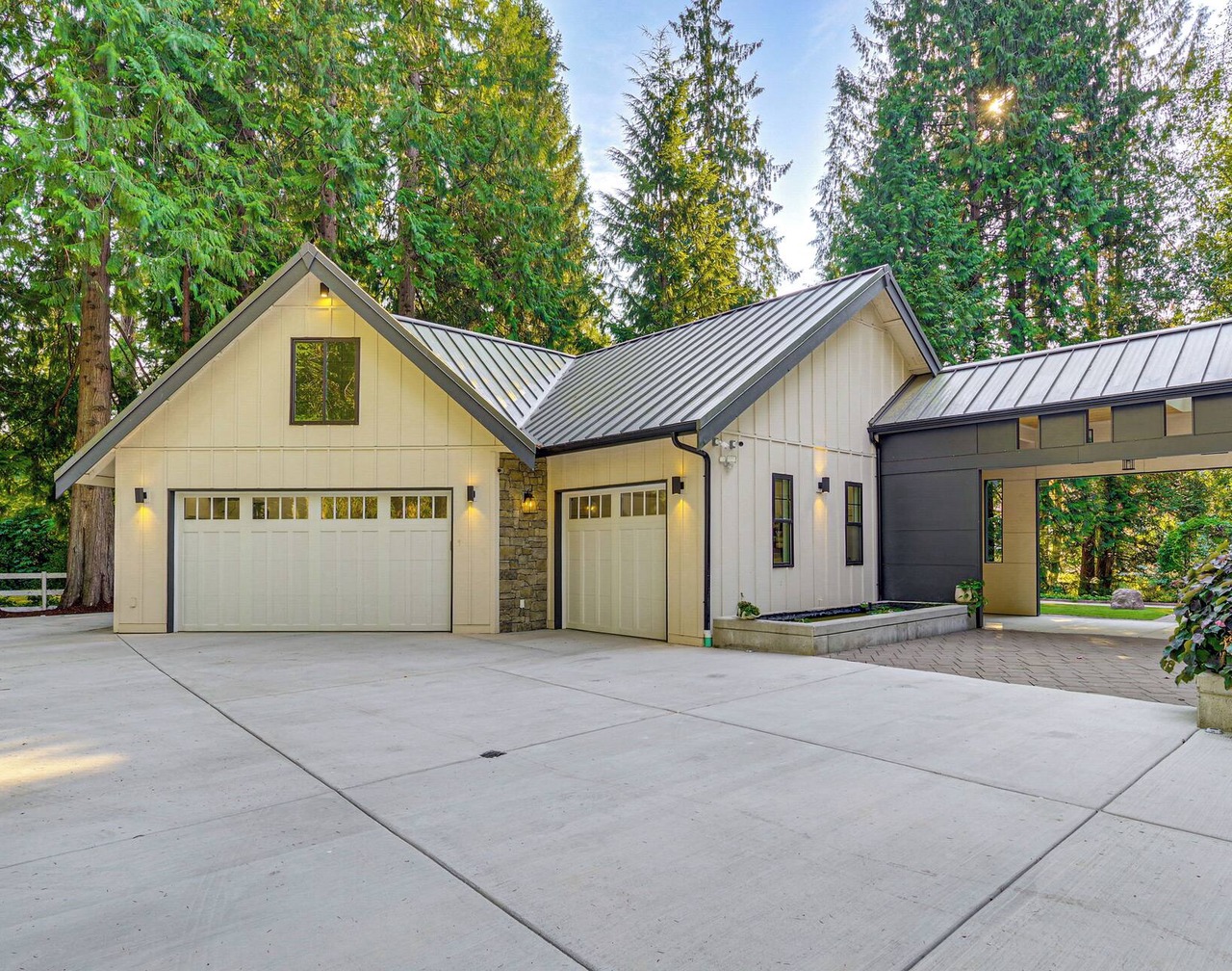 Wfh-friendly Gem w/Creek: 4 Mi to Sammamish Trail 1
