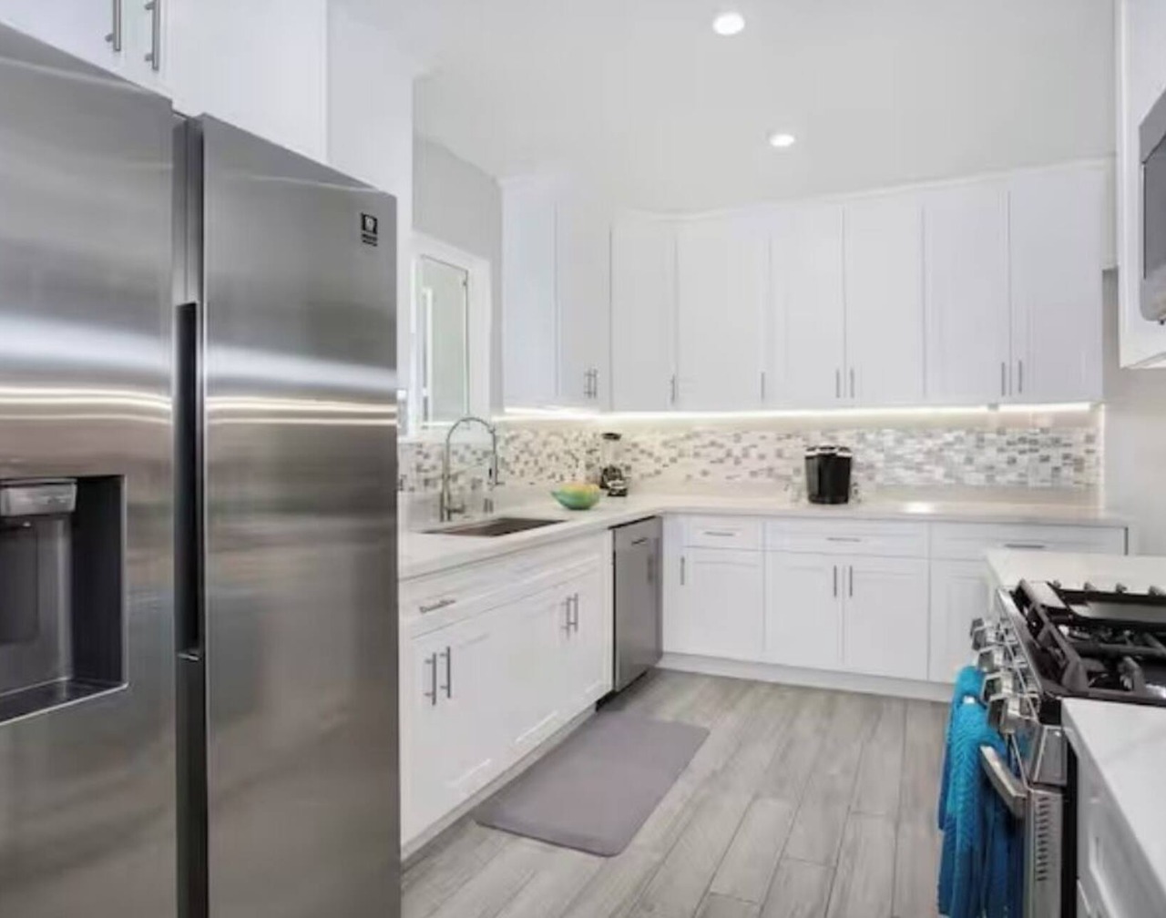 WLA,-FIFA-12Miles! 3 Bedroom & 2 baths-Furnished-10923 Ayres Ave-90064-Monthly 1