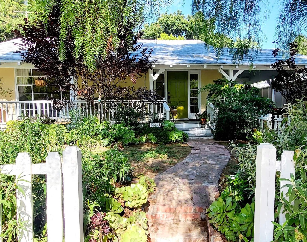 Woodland Hills Cottage on beautiful 1/4 acre property 1
