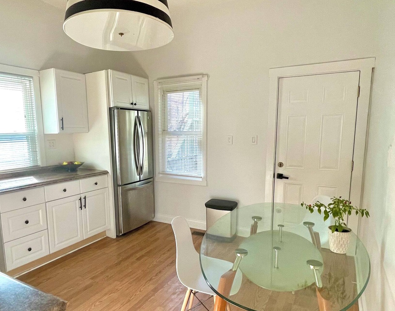 Your cozy home away from home, close to subway and downtown Boston 1