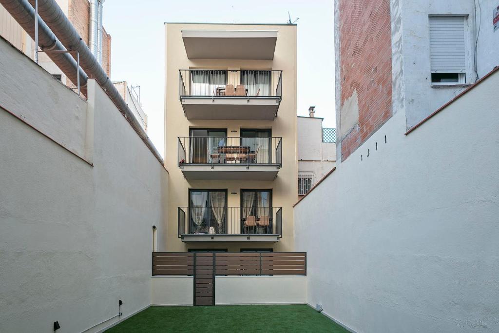 YOUR HOME- Apartment Camp Nou 1 1