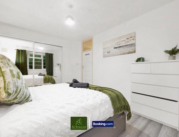 1 Bedroom Apartment By Arhouse Apartments Short Lets & Serviced Accommodation Highbury With Free WiFi 2