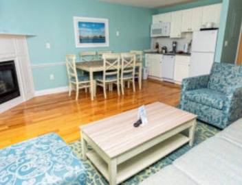 1 Bedroom Condo, Dennis Port, Edgewater Beach Resort! 3