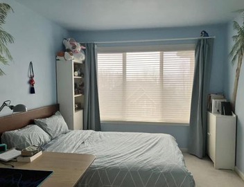 1 BR in a Lakeview House Near Redmond DT 3