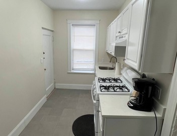 1 FREE parking spot, Coolidge Corner 1 bed 3