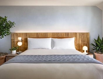 1 Hotel Toronto 4