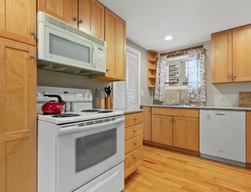 1147 Vine St 4
