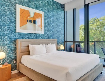 17WEST Spacious 3BR Apartment with Balcony 2