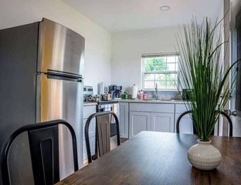 1BR Apt Sleep 4 DT Amarillo Tech + Hospital Stays 2