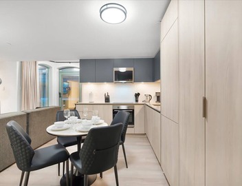 1BR Lower Boutique Suite Sleeps 4 WiFi+Parking 2