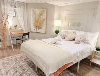 1BR Unit Walk to Union Market WiFi Street Parking 2