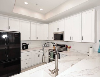 1st Flr, Enclosed Patio, Mercado Shops, Walkable, Pet Friendly, Family Friendly 3