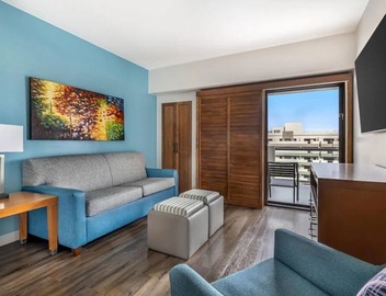 2 BDRM CONDO~ CANCUN RESORT LAS VEGAS~ GREAT POOLS ~ ON SOUTH LAS VEGAS BLVD! 5