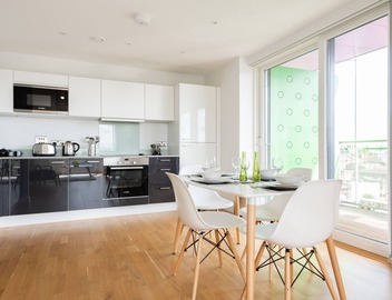 2 bed 2 Bath Greenwich Apart. - London 2