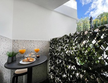 2-bed apt with cozy private terrace at Intendente 5