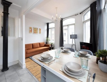 2 Bed City Centre Flat Sleeps 6 2