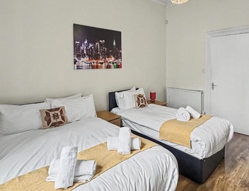 2 Bed Flat in Central Edinburgh 4