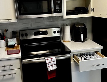 2 bedroom 2 bathroom, gated community walking distance to Perimeter Mall and etc 5