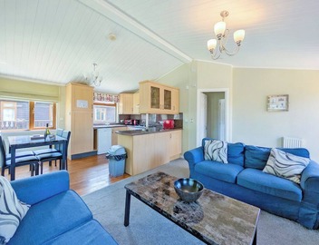 2 bedroom accommodation in Carnforth 4
