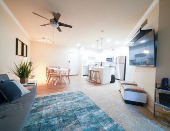 2-bedroom apartment in welcoming Santa Clarita with AC 2